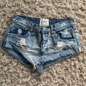 One Teaspoon Bandits Shorts. Baggy look !